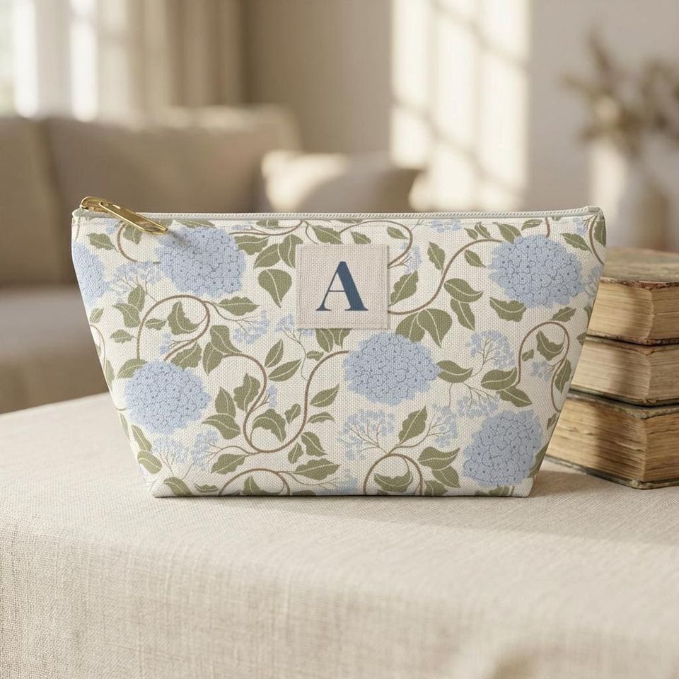 Personalized Hydrangea Makeup Bag Monogram Floral Cosmetic Pouch Blue Floral Zipper Bag Bridesmaid Gift Travel Toiletry Bag Custom Initial