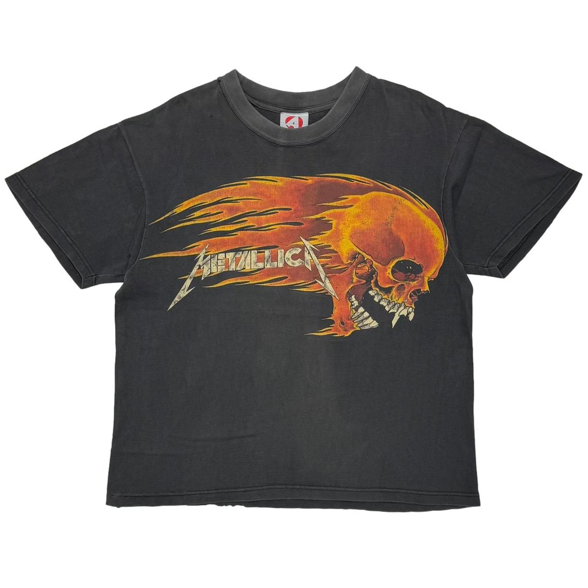 METALLICA PUSHED SIDE FLAME VAMPIRE SKULL ACME SMALL 7348