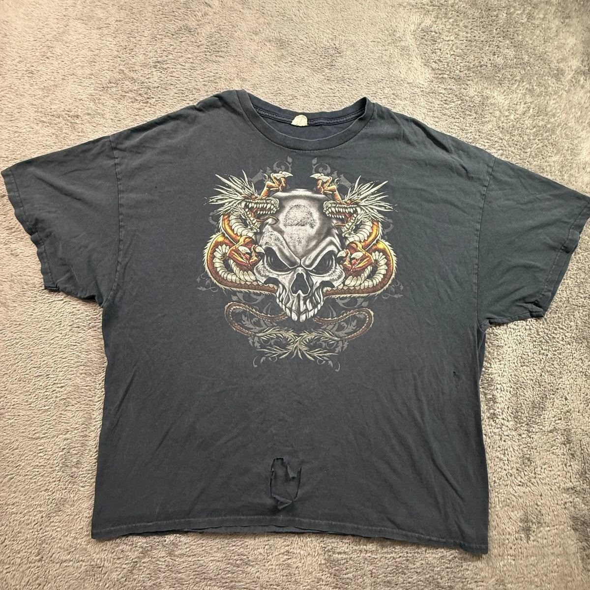 Vintage Y2K Giant Dragon Skull Graphic T-Shirt Thrashed Distressed Men XXL