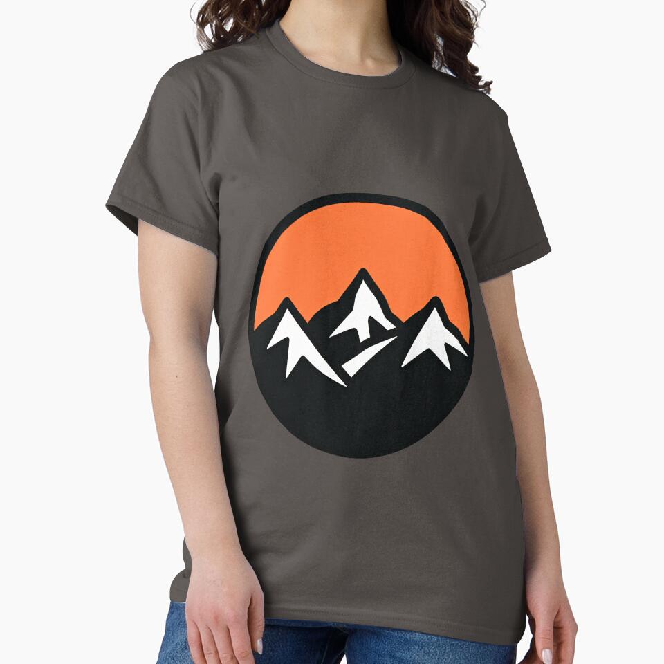 Minimalist Mountain Range by Atraks1